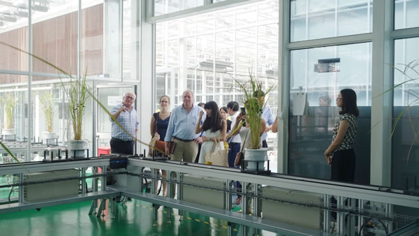 20160909比利時(shí)農(nóng)業(yè)代表團(tuán)參觀考察AgriPheno平臺(tái).jpg 20160909比利時(shí)農(nóng)業(yè)代表團(tuán)參觀考察AgriPheno平臺(tái).jpg