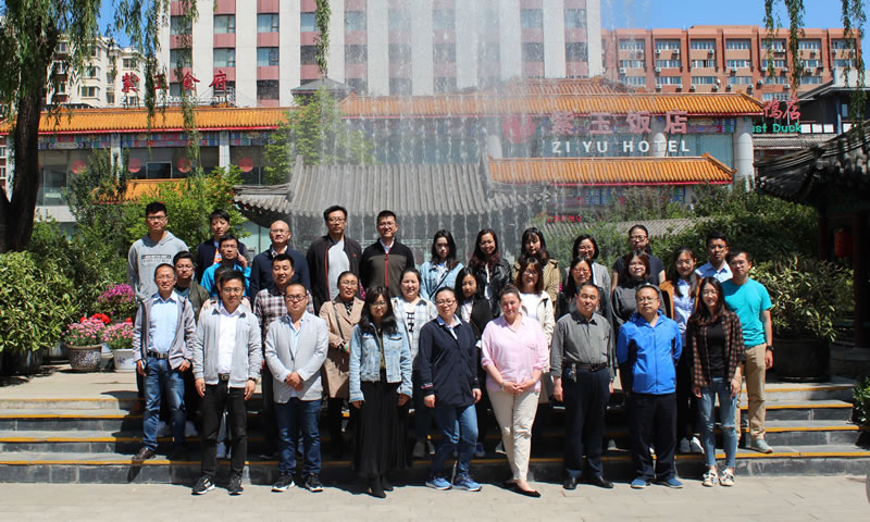 北京合影1.jpg 北京合影1.jpg