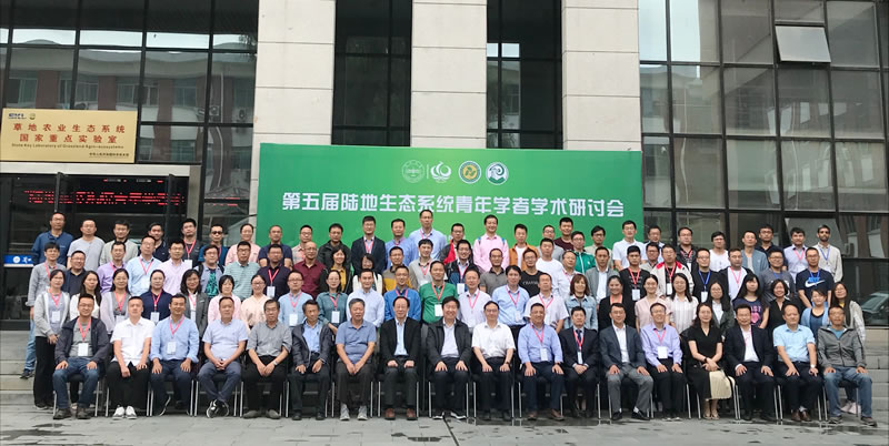 集體照.jpg 集體照.jpg