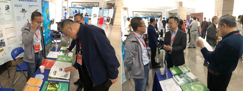 展臺(tái)交流1.jpg 展臺(tái)交流1.jpg