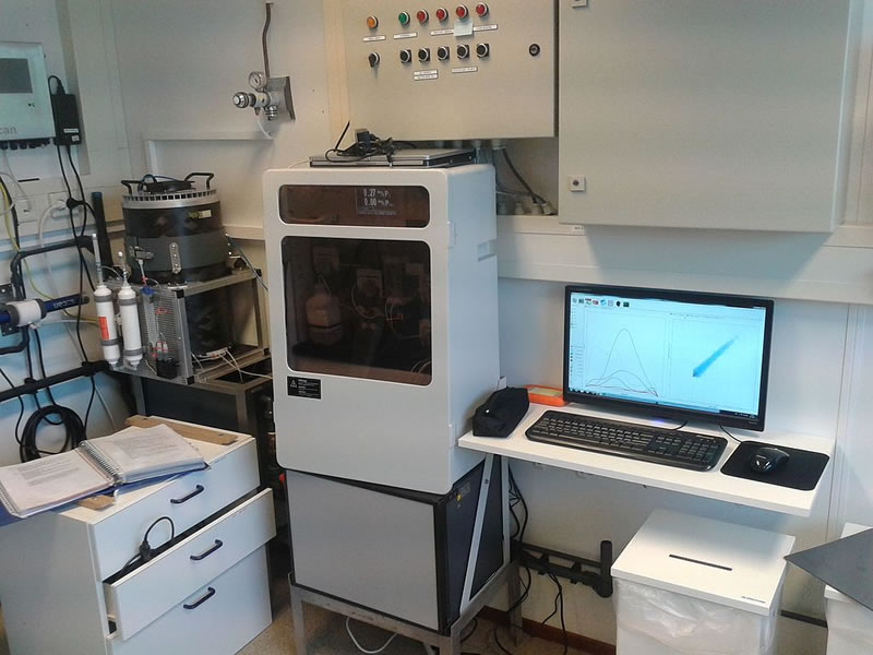 CytoSense2004206.jpg CytoSense2004206.jpg